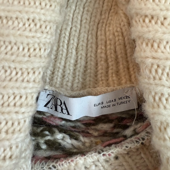 ZARA - FAIR ISLE KNIT TURTLE KNIT SCALLOP SLEEVELESS - CROPPED SWEATER VEST - Picture 3 of 4